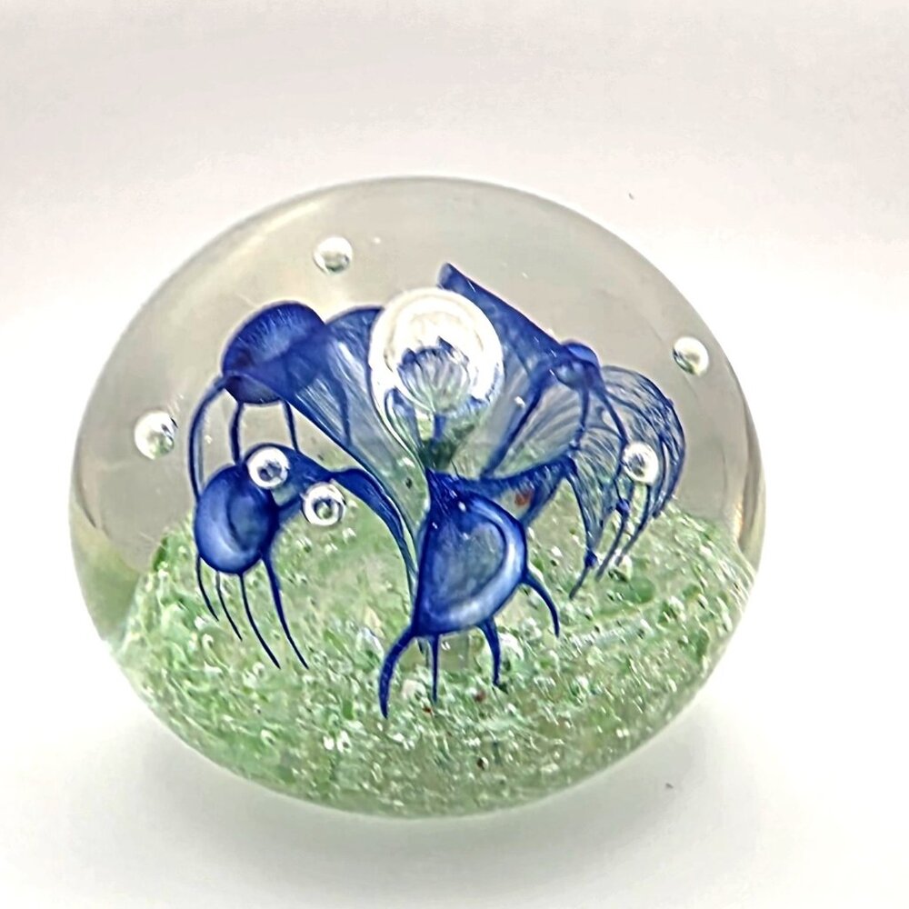 Art Glass Paperweight Vtg Elegant Cobalt Blue Flower Green Controlled Bubbles